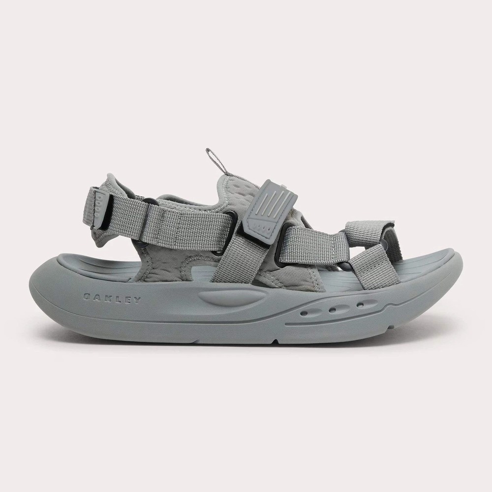 Oakley Studio Sandal Mens Size 13 Cement Grey Strappy Platform FOF100706 NWOB